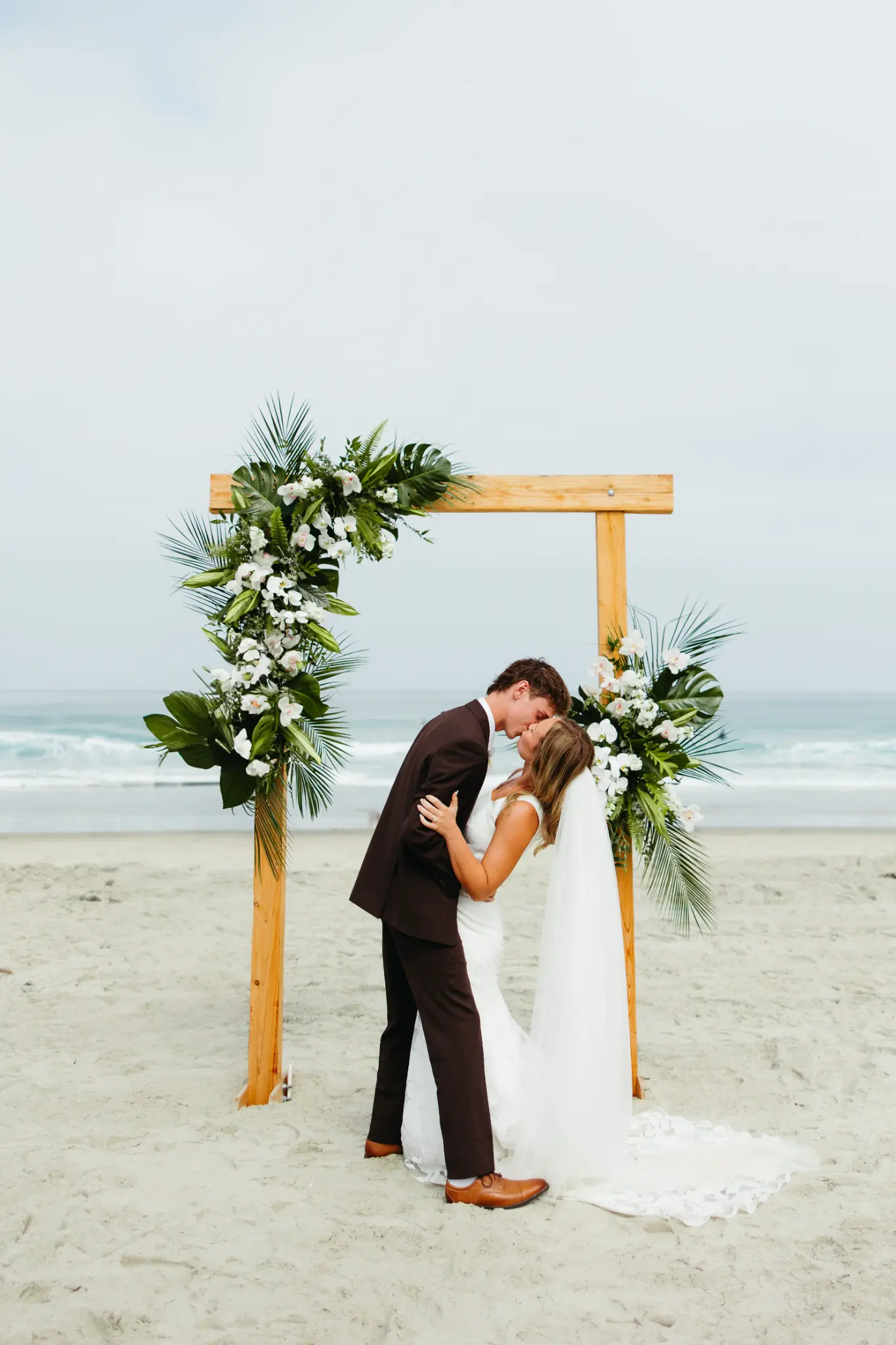Lucy and Callum's La Jolla Shores wedding ceremony photographed by Belen Photography